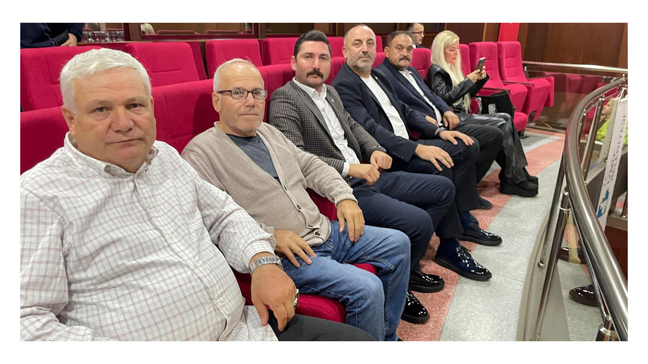 MHP'liler İzmit meclisini es geçmiyor