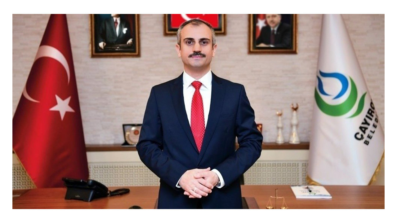 AKP'li başkana "Yılın İlçe Belediye Başkanı" ödülü