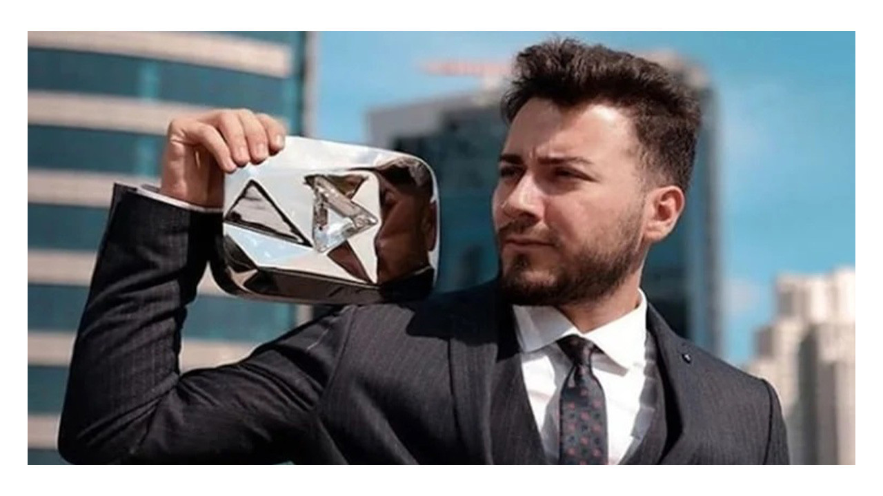 Enes Batur, 16 milyon aboneli Youtube kanalını kapattı