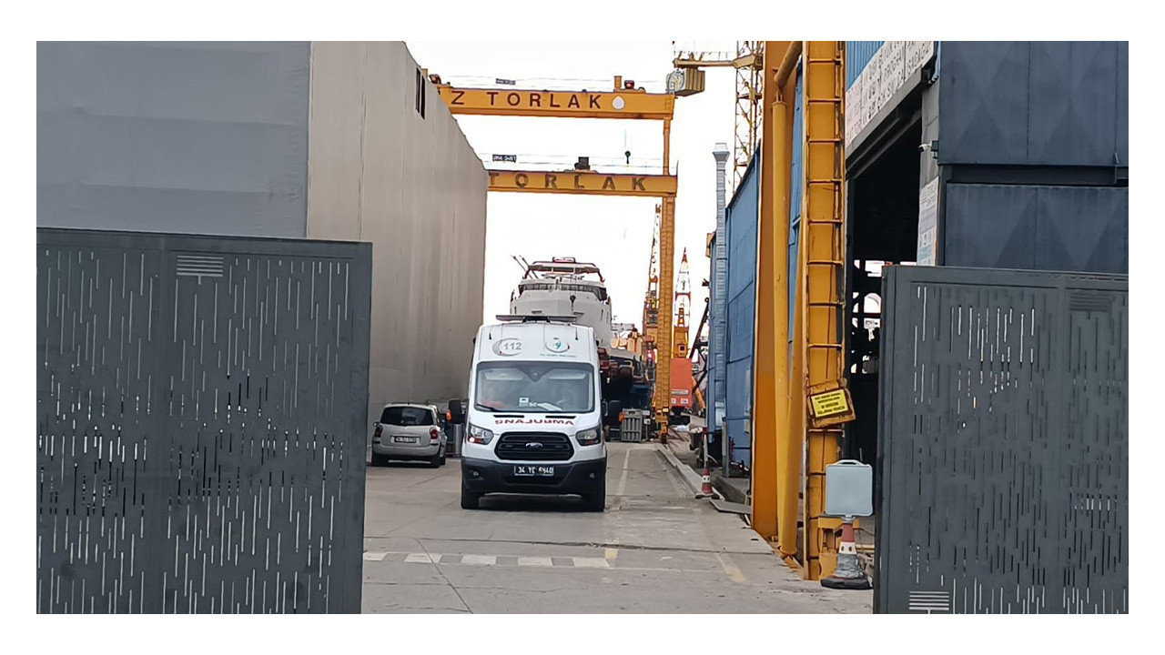 Tuzla tersanesinde patlama: Ölü ve yaralılar var
