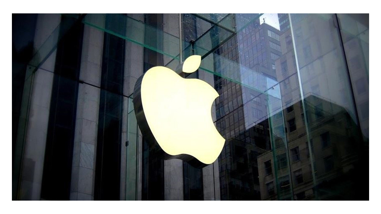 Apple hisseleri rekor seviyede