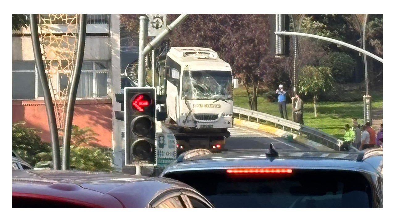 İzmit’te ölüm yokuşundaki kazada acı bilanço: 3'ü polis 7 yaralı!