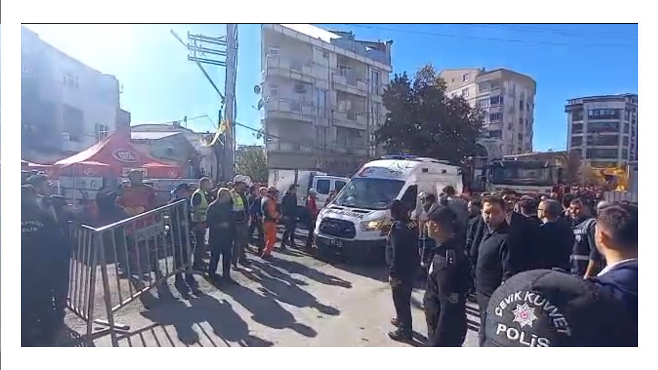 Enkaz altındaki 2 kişinin cansız bedenine ulaşıldı!