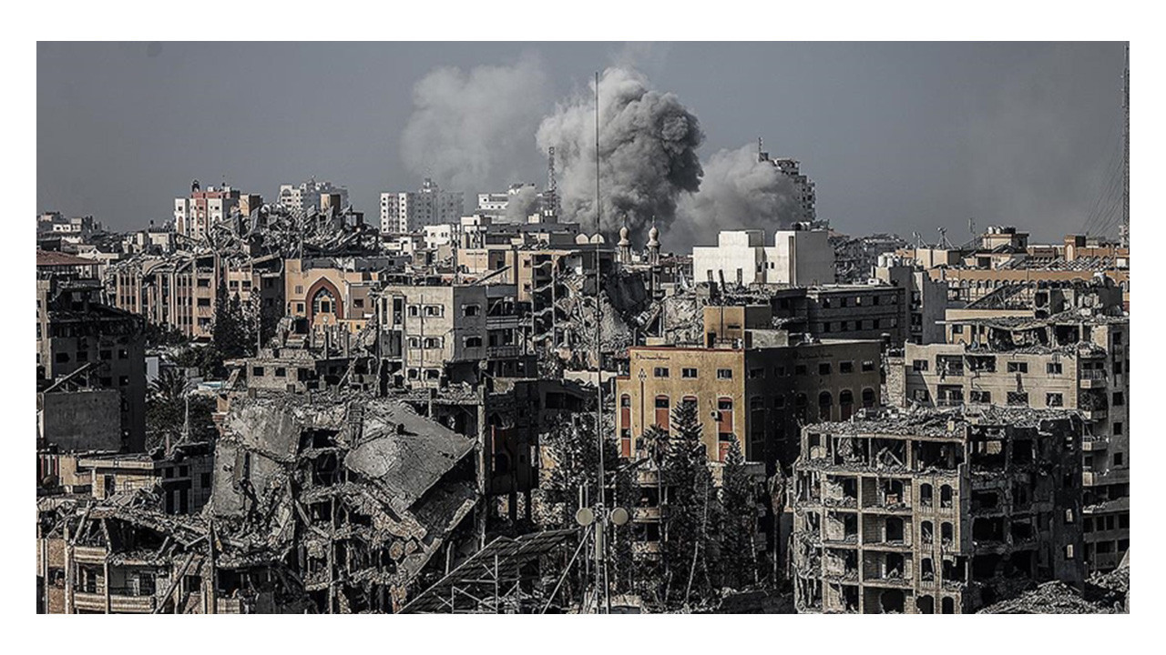 İsrail Gazze'yi bombalıyor