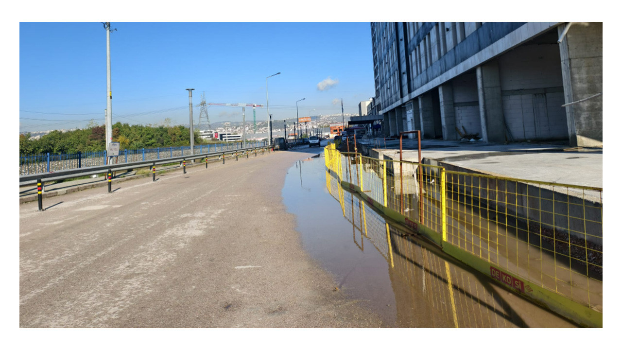 Kocaeli'deki ünlü AVM'ye tehlikeli yolculuk