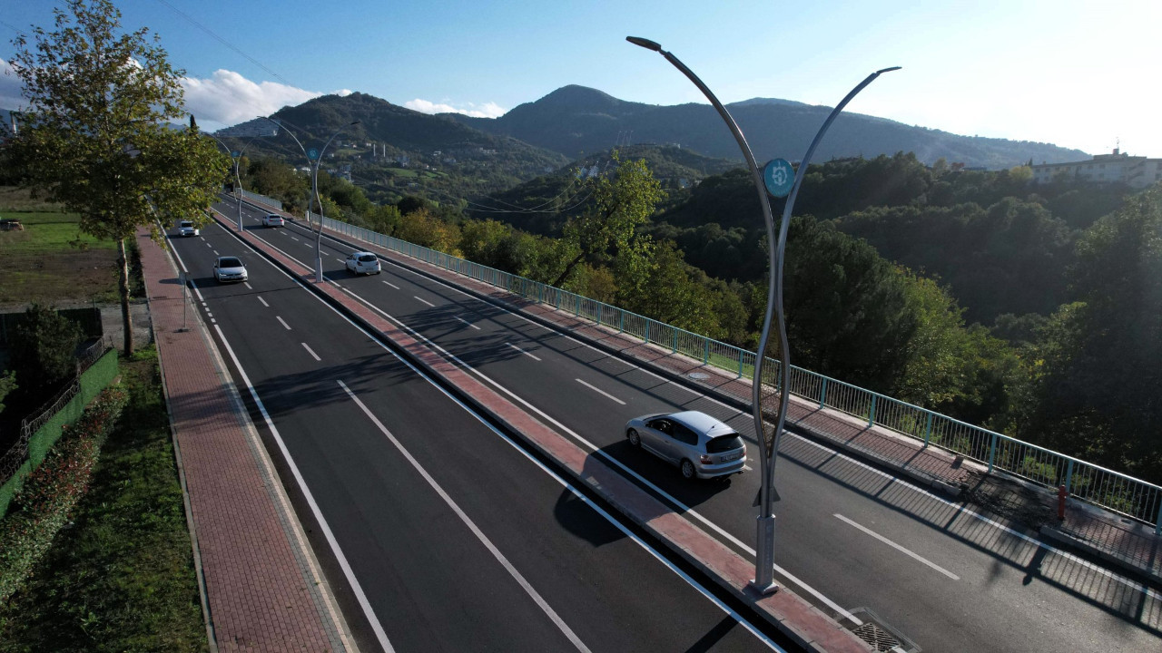 Hoca Ahmet Yesevi Caddesi’ne yol çalışması: Asfalt serimi tamamlandı