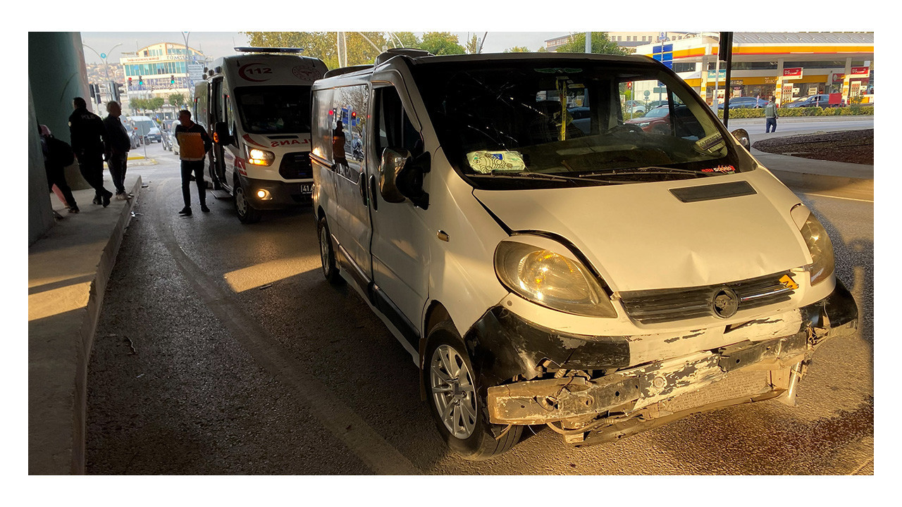 İzmit'te kaza: 4 yaralı