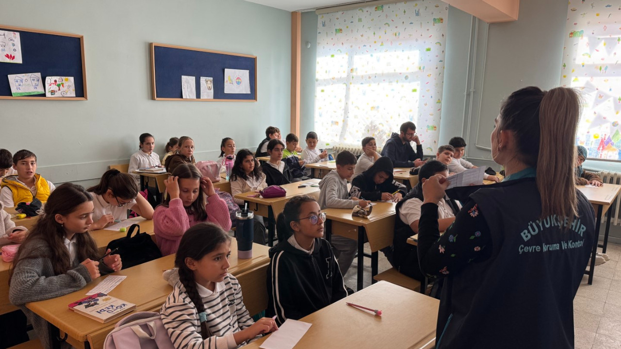 Öğrencilere “Atıktan Sanata” çevre eğitimi