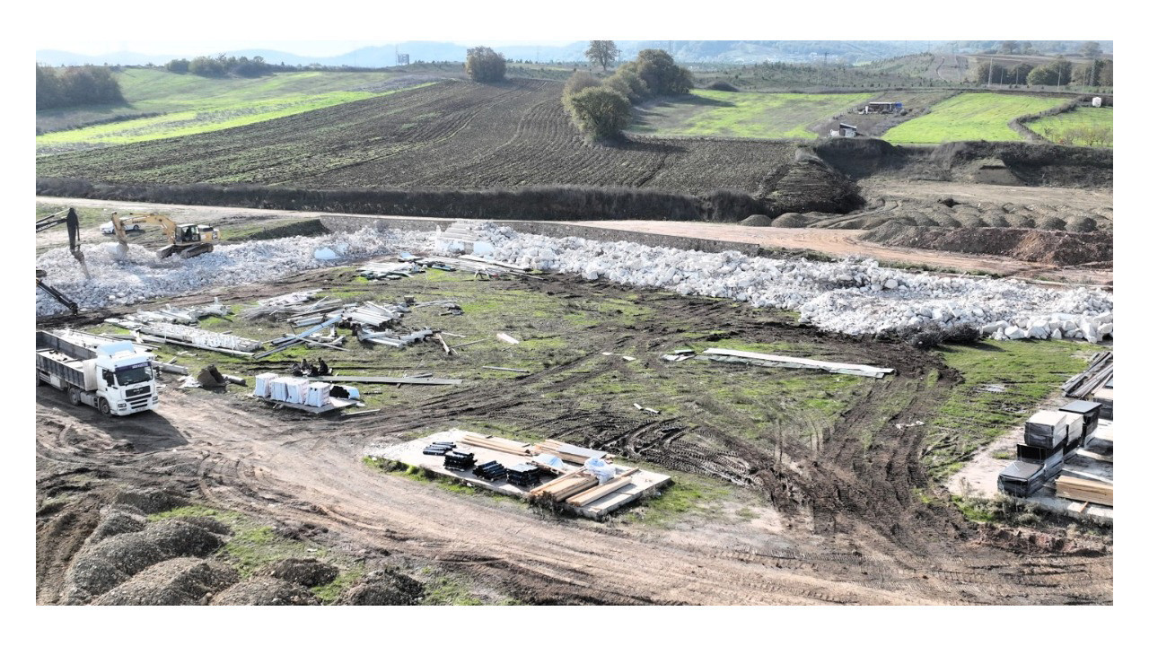 Kocaelispor’un 75 dönümlük tesisine ilk kazma vuruldu