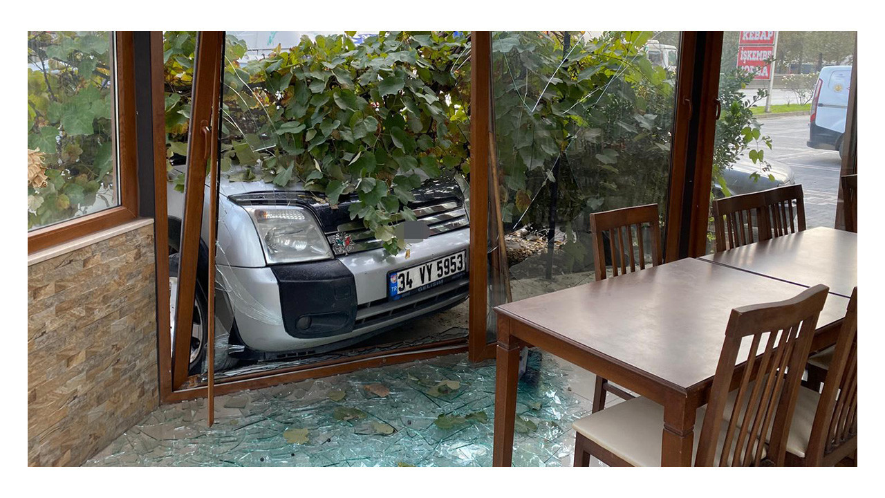 İzmit'te feci kaza: 1 ölü 3 yaralı