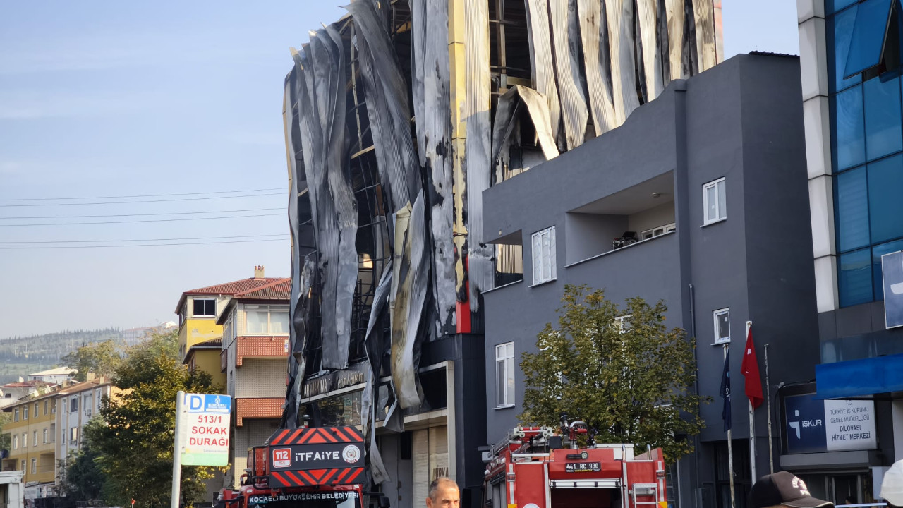 Yangının ardından üç kişi gözaltına alındı