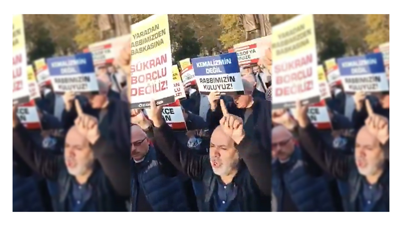 Atatürk'e mevlüt açıklamasına karşı eylem. 25 kişi katıldı