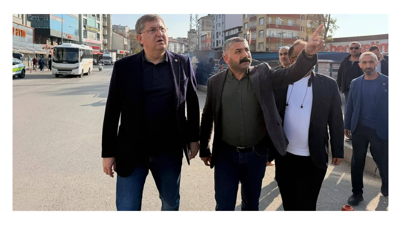 Yıldızlı ve Orhan Gebze'de çöken binanın enkazına gitti