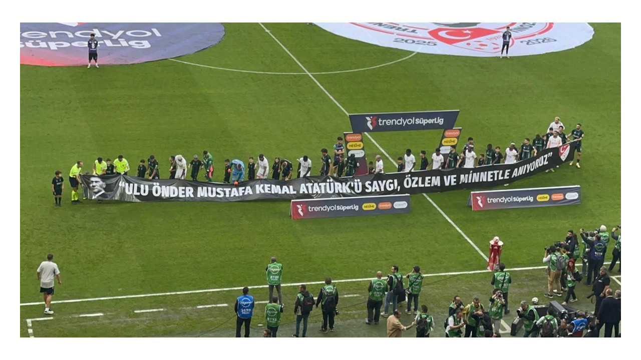 Zorlu karşılaşma öncesinde Atatürk unutulmadı!