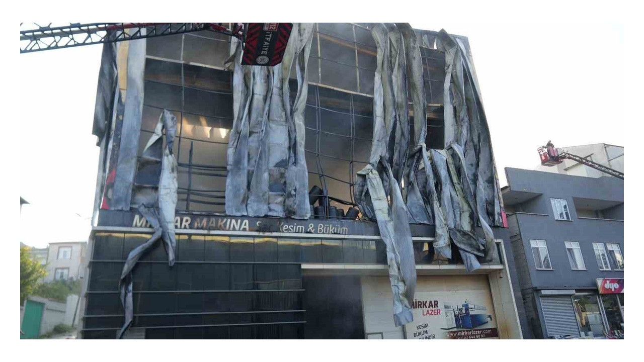 Yangın, Dilovası Belediyesine de sıçradı: 5 isim açığa alındı