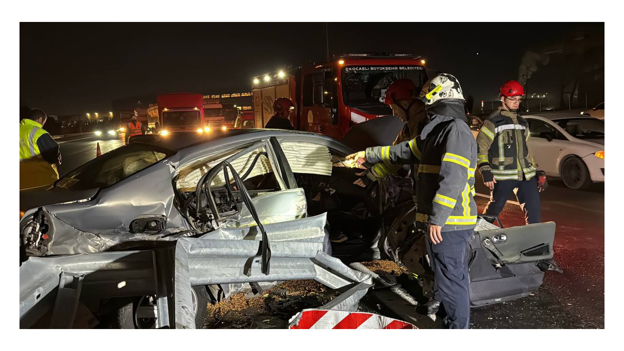 Kocaeli’de üç aracın karıştığı feci trafik kazası! 3'ü çocuk 6 yaralı