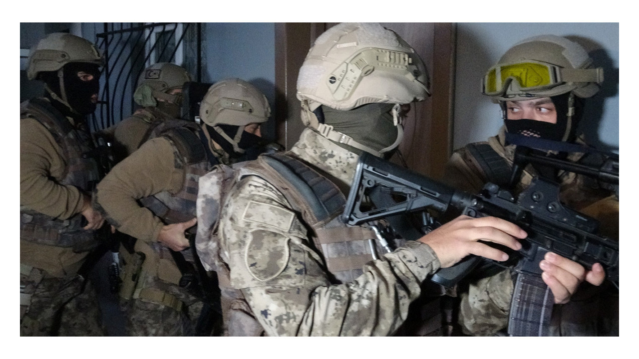 FETÖ’nün Kara Kuvvetleri Komutanlığı yapılanmasına operasyon