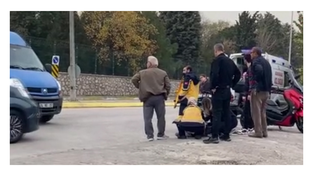 Körfez’de panelvanla çarpışan motosikletli yaralandı