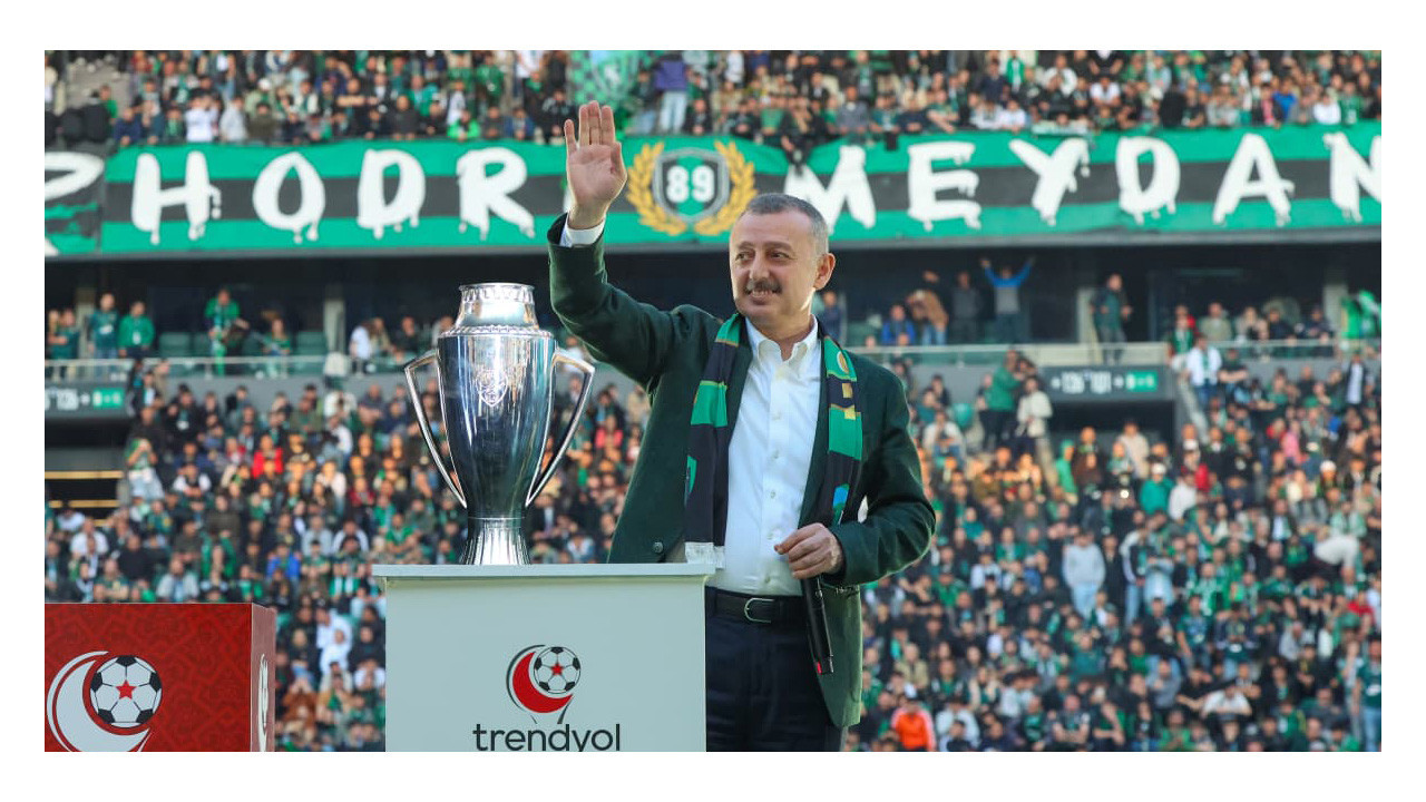 Büyükakın’dan Kocaelispor’a beraberlik tebriği