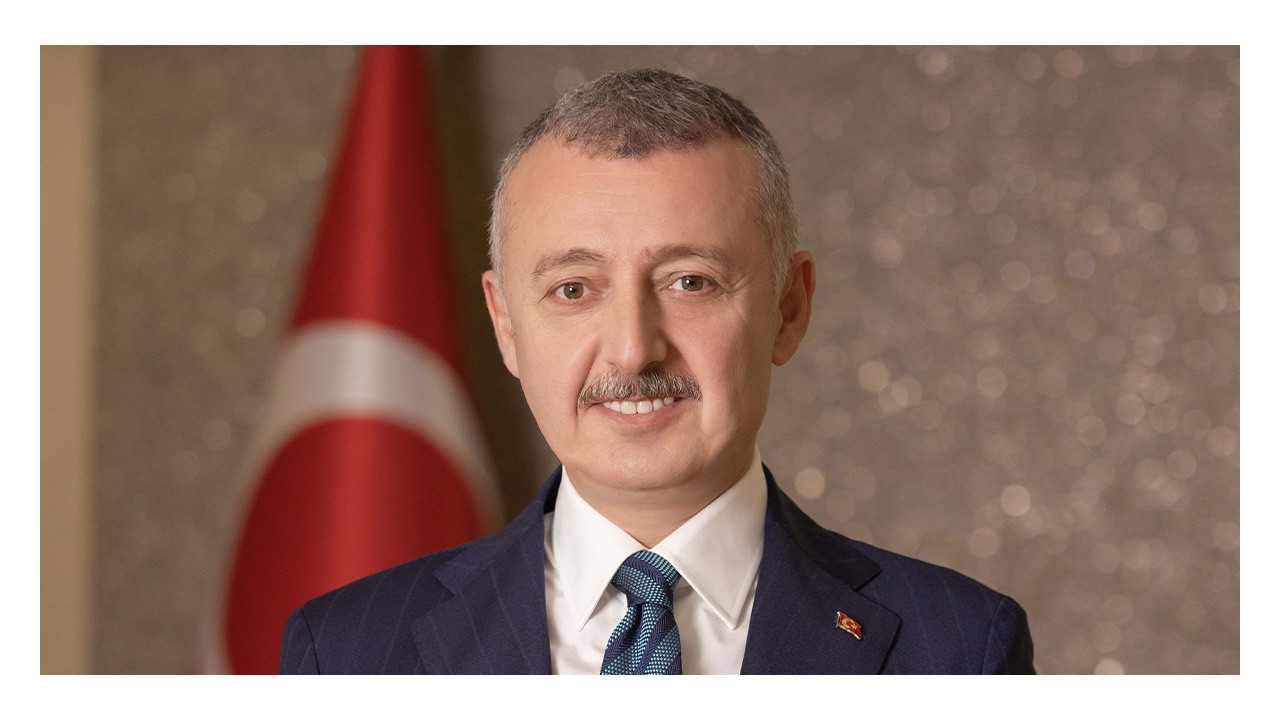 “Geleceğimiz öğretmenlerimizin yüreğinde saklıdır”