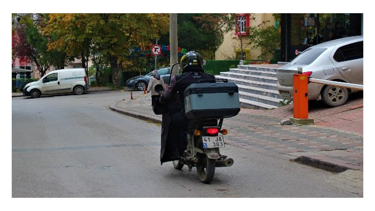 Piyasada korku arttı o mesleğin maaşları yarı yarıya düştü