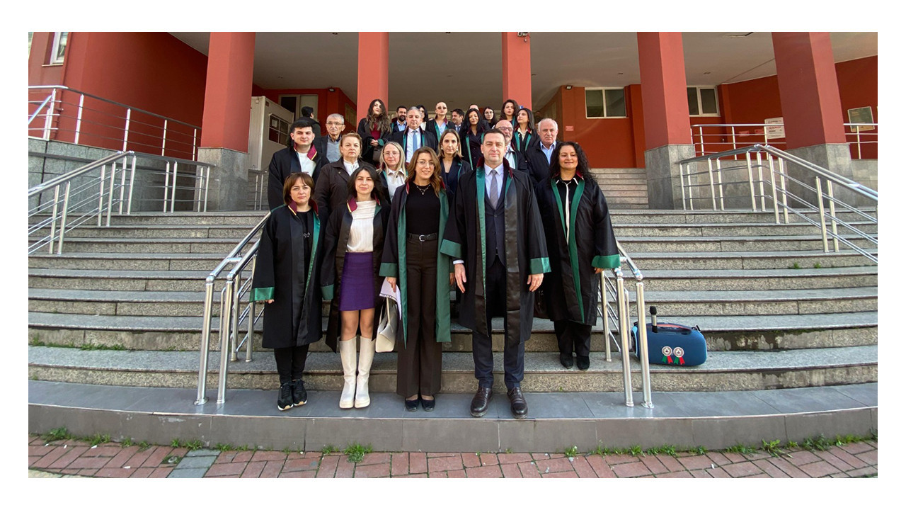 Kocaeli Barosu, adliye önünde o anlaşmayı işaret etti!