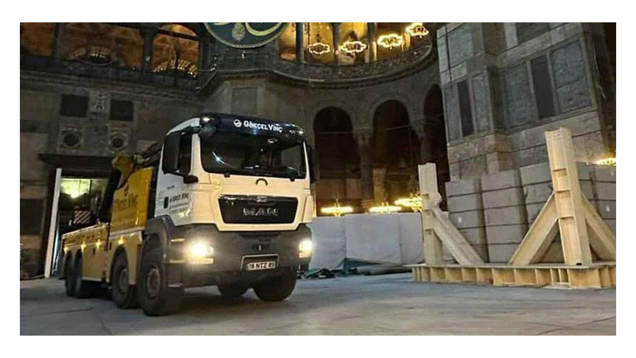 Ayasofya'daki iş makineli görüntülere tepki