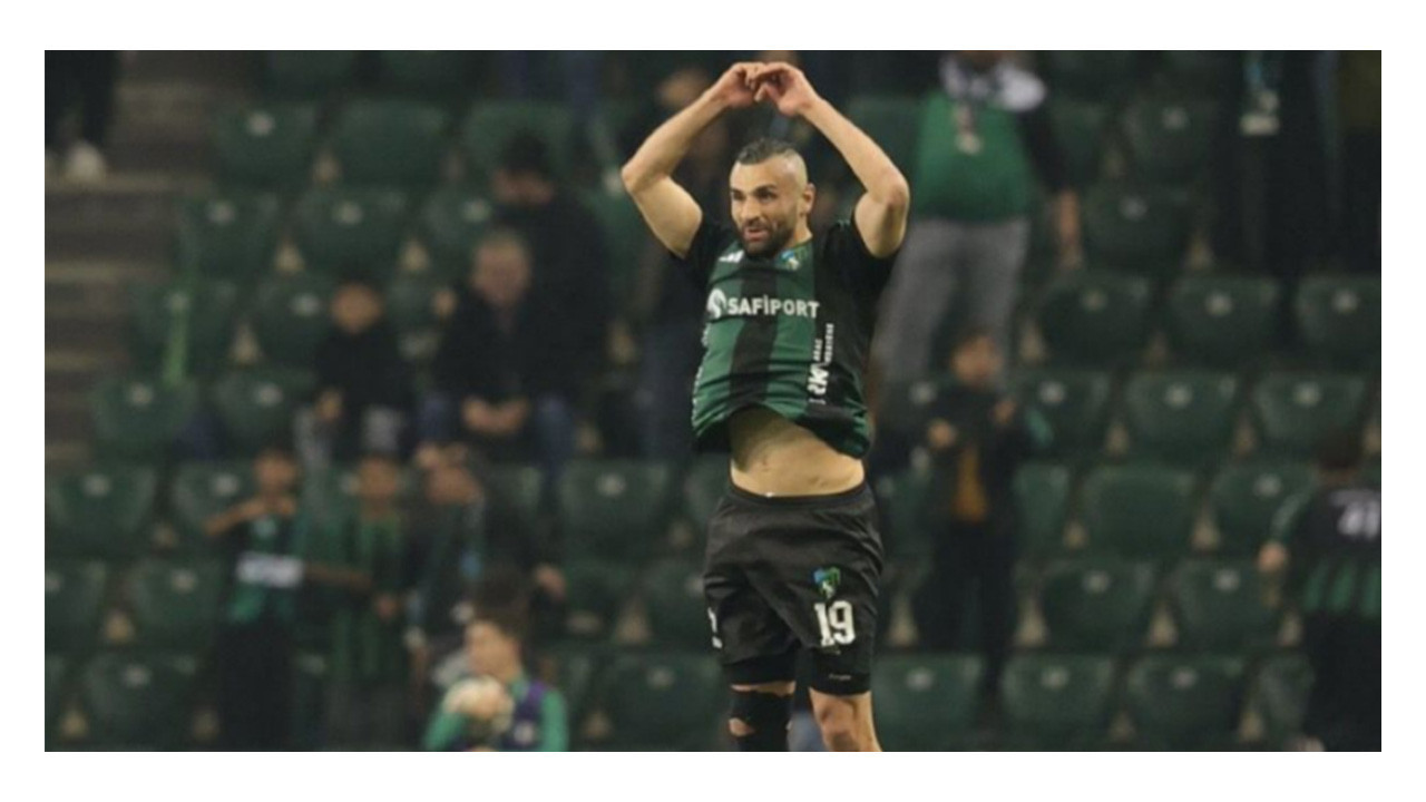 Serdar Dursun taraftara dikkat çekti