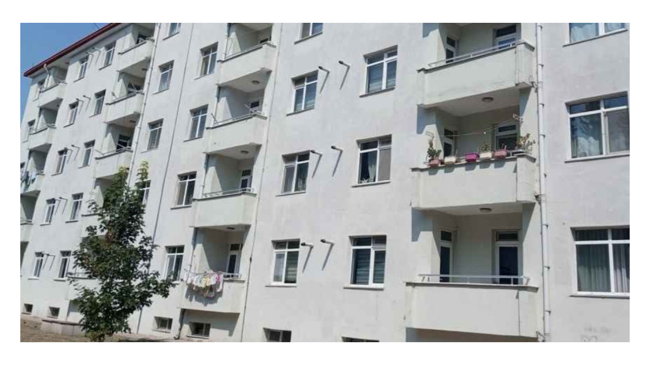 Gölcük'te askeri lojmanlar yıkılıyor!