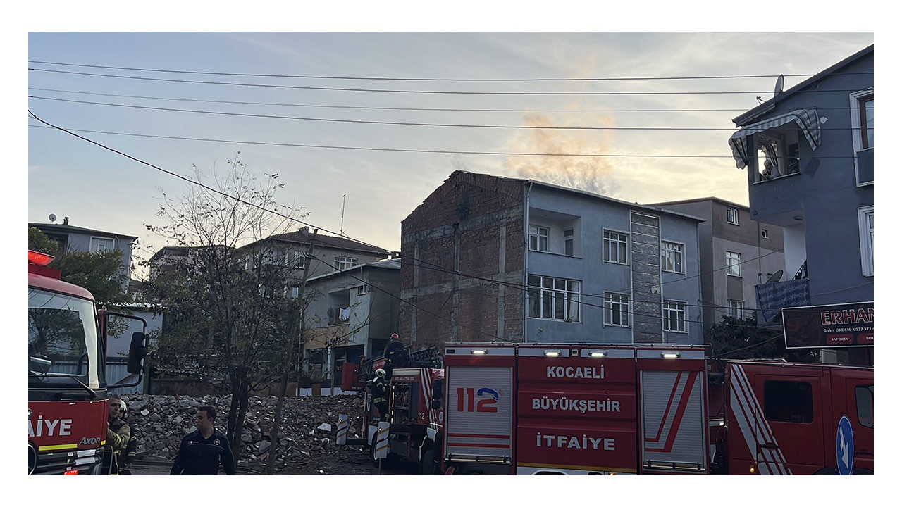 Kocaeli'de korkutan yangın: Baba ve oğlu dumandan etkilendi