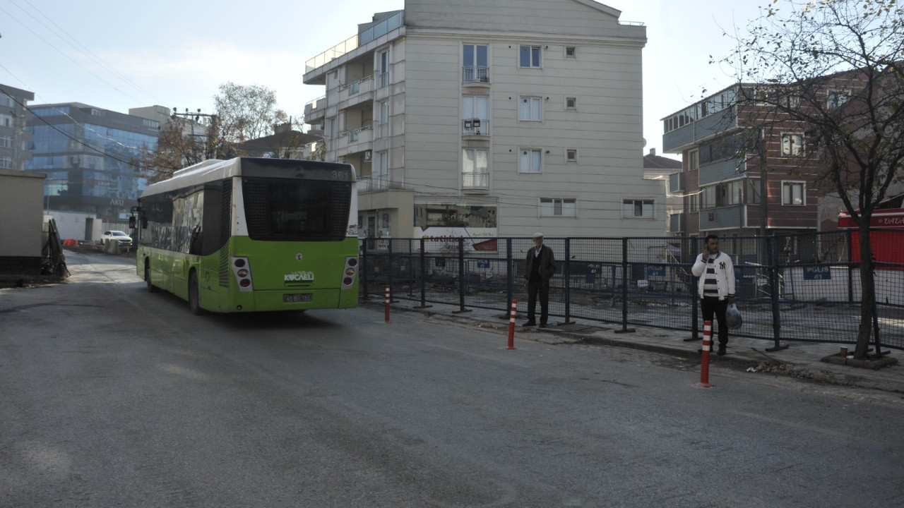 Gebze’deki çöken binanın olduğu cadde açıldı
