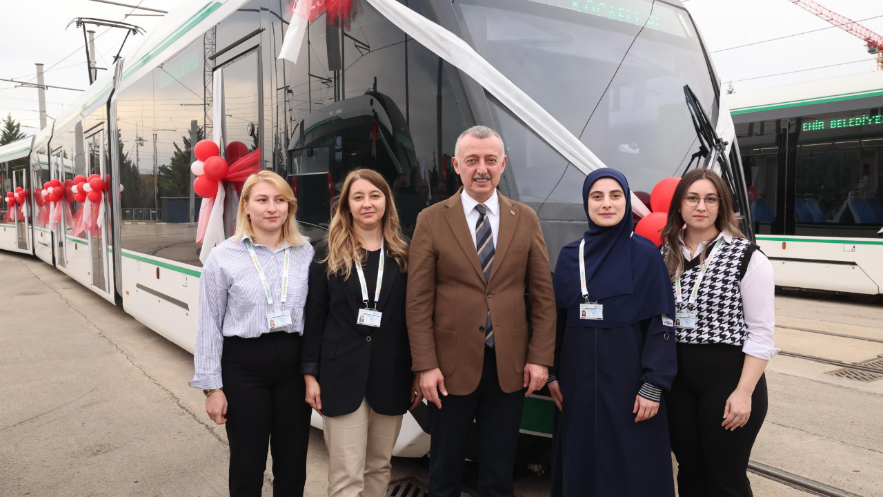 Büyükakın çağrı yaptı “Vatman olmak isteyen kadınlara kapımız açık”