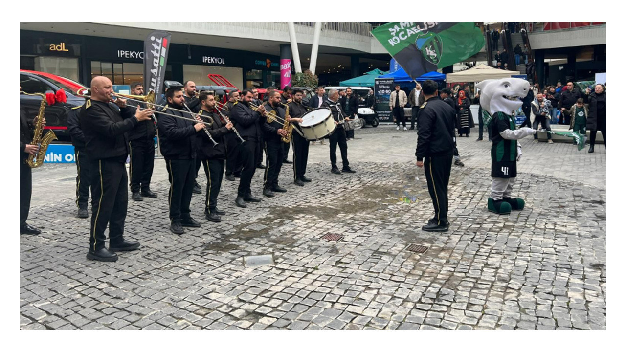 41 AVM’de Kocaelispor rüzgarı