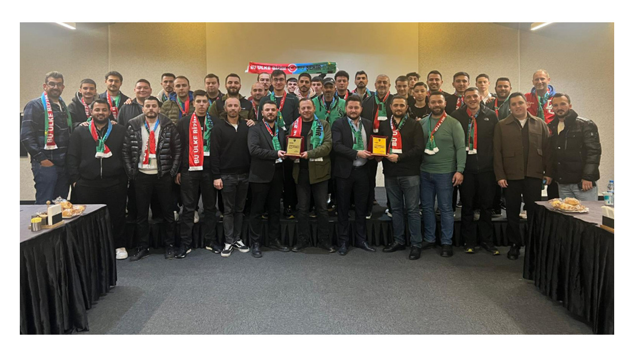 Kocaelispor’dan koreografi teşekkürü