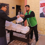 Suriye Rakka’da Büyükşehir’le her gün 1000 kişilik iftar