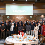 Büyükakın yurda döner dönmez iş insanları ve kültür elçileri ile bir araya geldi