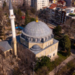 Tepkiler büyüyor: Yeni Cuma’da cinsel ilişki skandalı!