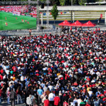Vancouver’da maç, İzmit’te gurur: Kocaelililer Millileri yalnız bırakmadı