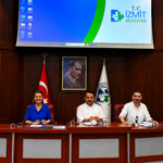 CHP’liler grup toplantısını belediyede yaptı
