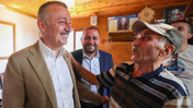 B&uuml;y&uuml;kakın&rsquo;a şiir yazdılar