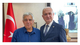 Karamürsel Belediyesi'nde sürpriz ayrılık