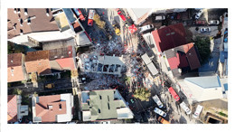 Gebze'de çöken bina havadan görüntülendi!