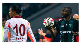 Dijksteel’den taraftarlara teşekkür mesajı