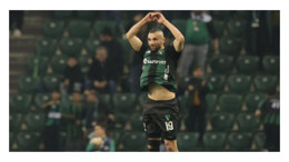 Serdar Dursun taraftara dikkat çekti