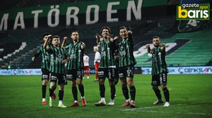 Kocaelispor’un Süper Lig başarısı sosyal medyaya böyle yansıdı