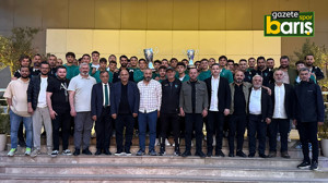 Kocaelispor’un şampiyonları yemekte buluştu