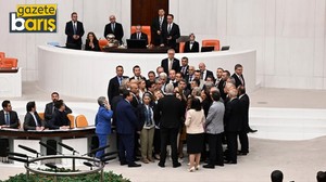 Zeydan Karalar'ı tutuklama kararı Meclis'i kapattırdı