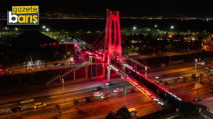 Kocaeli kırmızı beyaza büründü