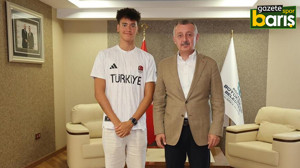 Büyükakın İzmitli şampiyonu ağırladı