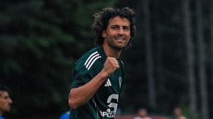 Kocaelispor’da Ahmet Sagat gitmedi, kadroya girdi